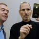 Illustration for article titled Apple Acknowledges iPhone 4 Reception Issues, Says Dont Hold It Like That